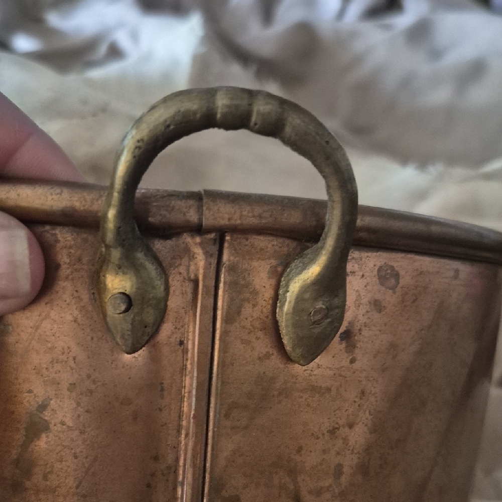 Vintage Copper Pot with Handles - Picture 6 of 7